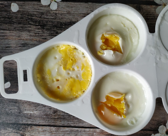 Form vārīšanai olas mikroviļņu krāsnī, cena 200 rubļu. Fotogrāfijas - Yandex. bildes