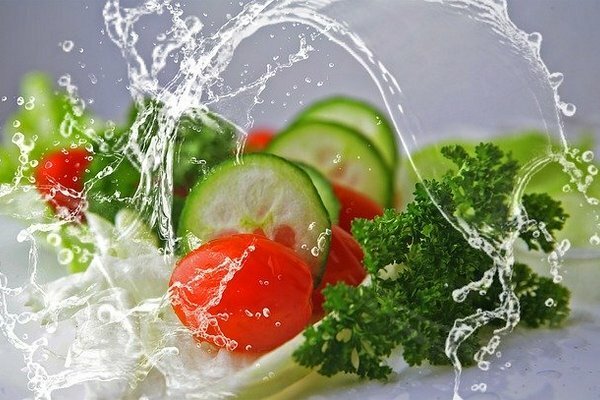 Tā kā žurka ir gandrīz visēdāja, varat pagatavot 2-3 dažādus salātus (Foto: pixabay.com)